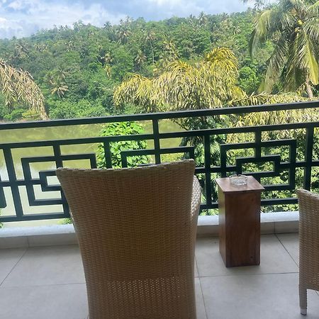 Kandy Rivers Edge Nature Resort Екстер'єр фото