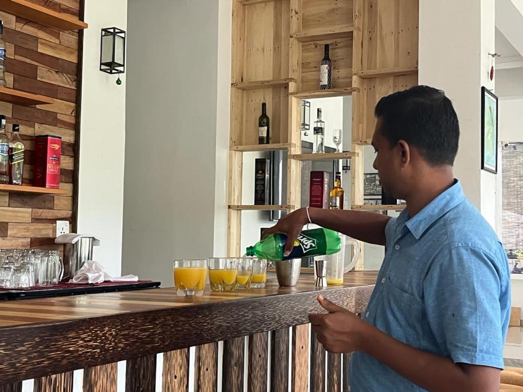 Kandy Rivers Edge Nature Resort Екстер'єр фото