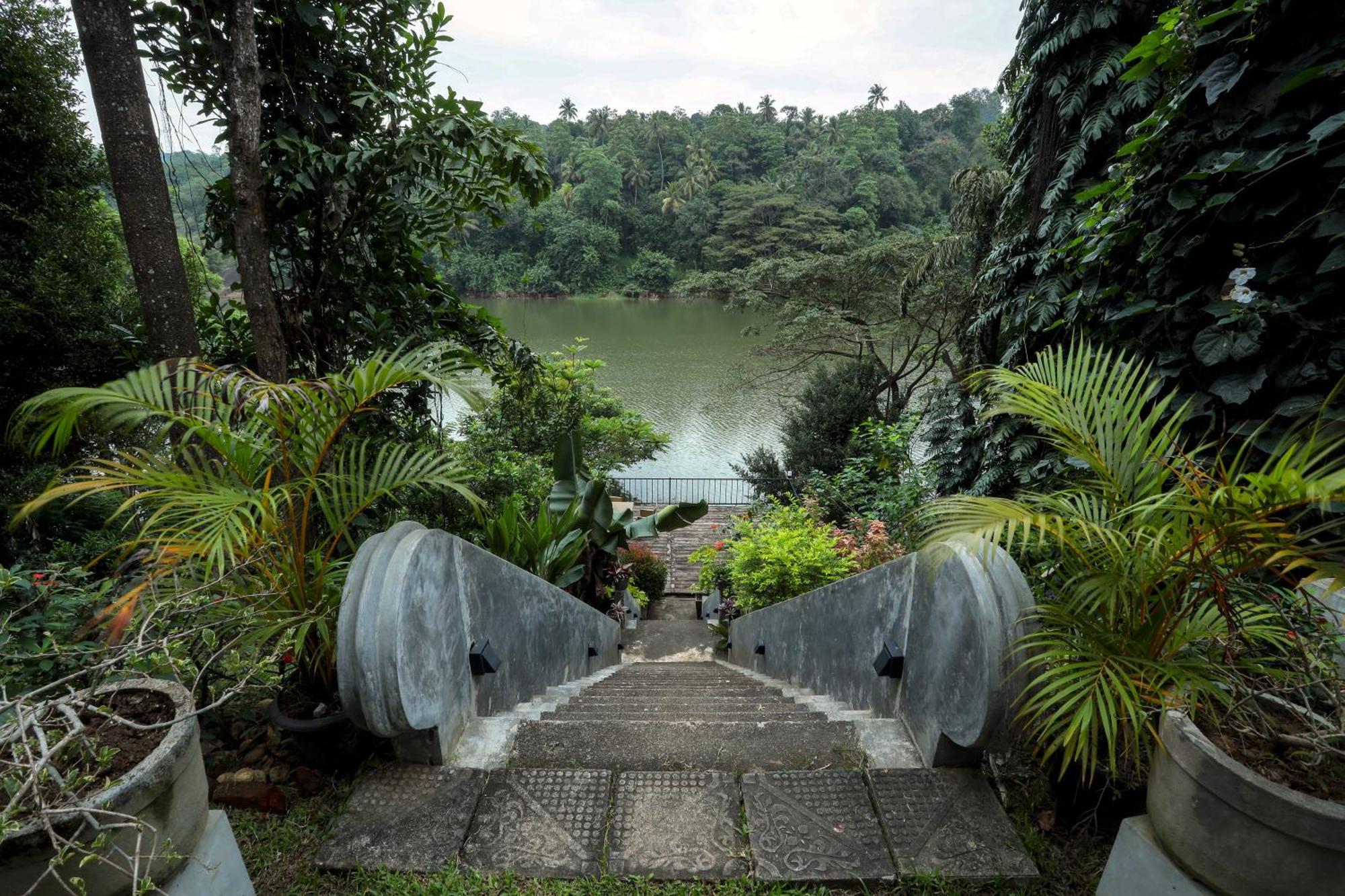 Kandy Rivers Edge Nature Resort Екстер'єр фото
