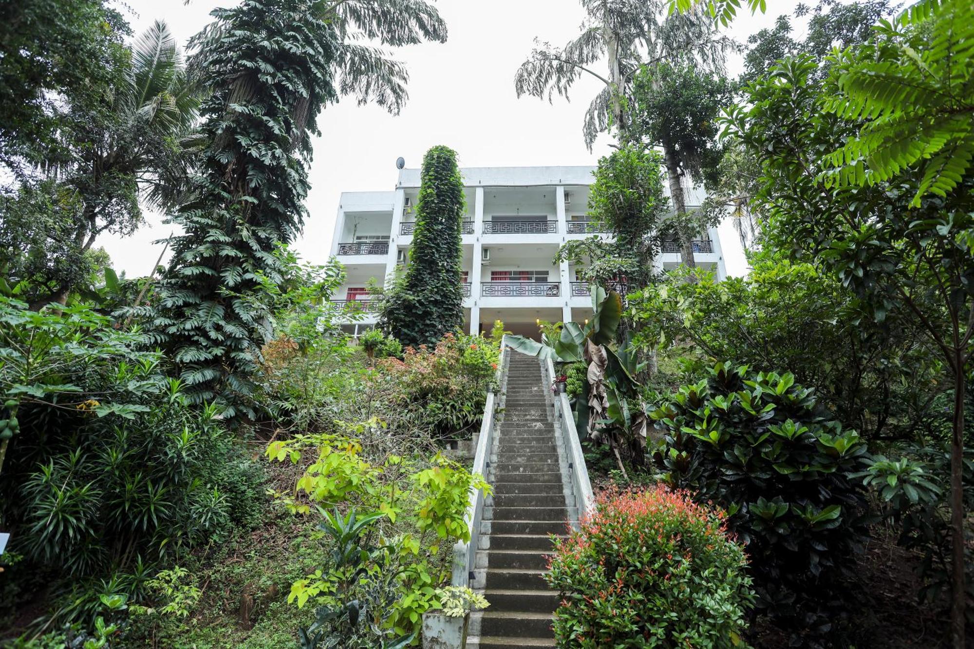 Kandy Rivers Edge Nature Resort Екстер'єр фото